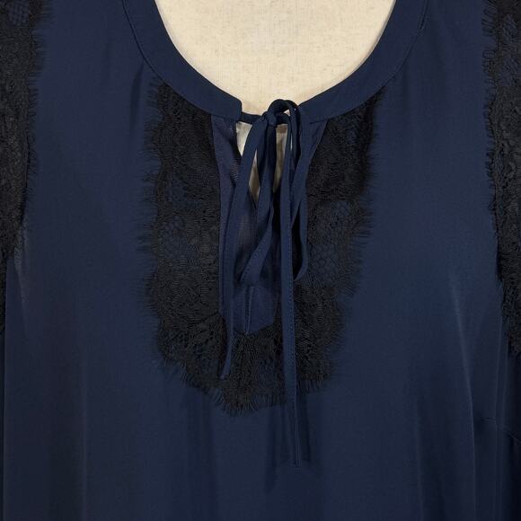 Lane Bryant SZ 28 Tunic Top Sleeveless Ruffled Lace Accent Keyhole V-Neck Navy - Picture 2 of 10